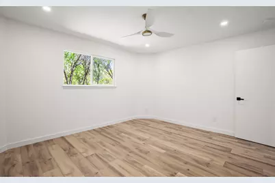 3814 Tamarack Trail, Austin, TX 78727 - Photo 15