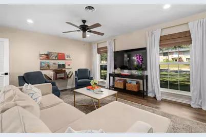 5605 Exeter Drive, Austin, TX 78723 - Photo 7