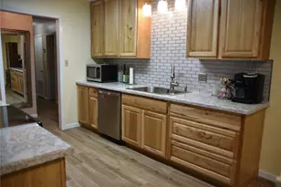 306 Deerwood Dr, San Marcos, TX 78666 - Photo 7