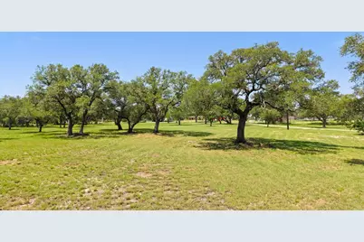 118 E Crestview Drive, Johnson City, TX 78636 - Photo 11