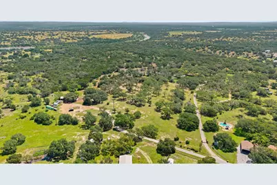 118 E Crestview Drive, Johnson City, TX 78636 - Photo 33