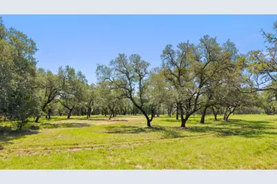 118 E Crestview Drive, Johnson City, TX 78636 - Photo 15