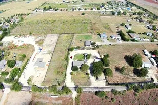 2130 Mathias Ln, Kyle, TX 78640 - Photo 5