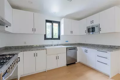 2945 Moss Street, Austin, TX 78722 - Photo 21