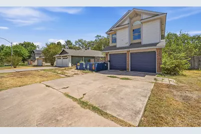 1315 E Logan Street, Round Rock, TX 78664 - Photo 3