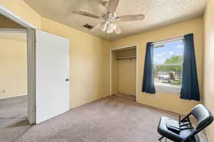 1315 E Logan St, Round Rock, TX 78664 - Photo 29