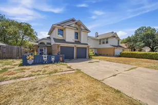 1315 E Logan St, Round Rock, TX 78664 - Photo 1