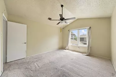 1315 E Logan Street, Round Rock, TX 78664 - Photo 21