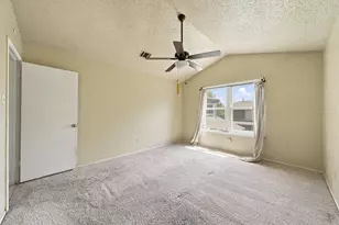 1315 E Logan St, Round Rock, TX 78664 - Photo 21