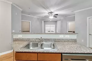 2502 Leon St, Austin, TX 78705 - Photo 13