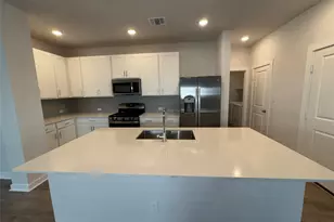 102 Milo Dr, Hutto, TX 78634 - Photo 3