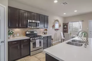 588 Bottle Brush Dr, Kyle, TX 78640 - Photo 11