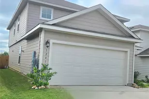 12419 Silversmith Ln, Mustang Ridge, TX 78610 - Photo 3