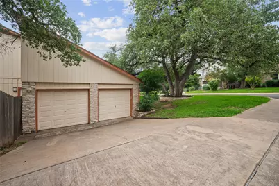 10511 Tweedsmuir Drive, Austin, TX 78750 - Photo 5