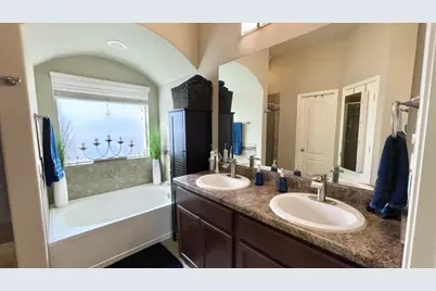 409 Chaparral Drive, Leander, TX 78641 - Photo 17