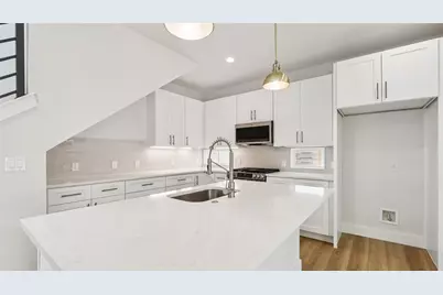 9104 Georgian Drive, Austin, TX 78753 - Photo 9