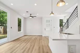 9104 Georgian Dr, Austin, TX 78753 - Photo 7