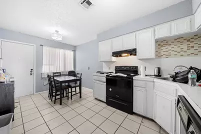 10410 Little Pebble Drive, Austin, TX 78758 - Photo 9