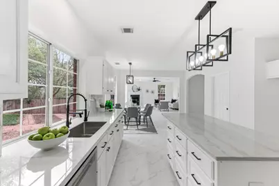 6601 Needham Lane, Austin, TX 78739 - Photo 11