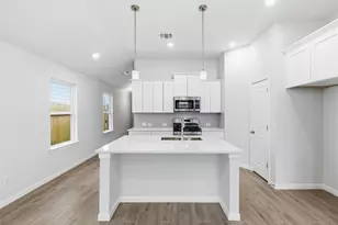 105 Boulder Rdg Trl, Liberty Hill, TX 78642 - Photo 7