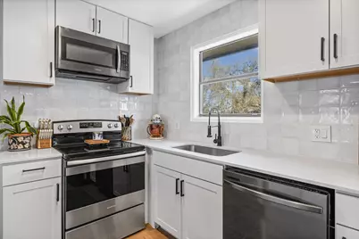 20811 Trapper Lane, Lago Vista, TX 78645 - Photo 7