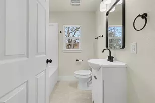 107 Russell St, Liberty Hill, TX 78642 - Photo 27