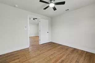 107 Russell St, Liberty Hill, TX 78642 - Photo 31