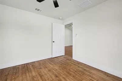 107 Russell Street, Liberty Hill, TX 78642 - Photo 15