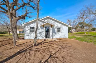 107 Russell St, Liberty Hill, TX 78642 - Photo 37