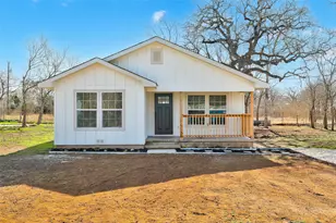 107 Russell St, Liberty Hill, TX 78642 - Photo 11