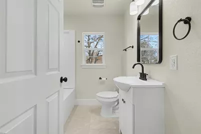 107 Russell Street, Liberty Hill, TX 78642 - Photo 27