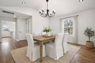 107 Russell St, Liberty Hill, TX 78642 - Photo 5