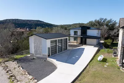 1304 Minnie Drive, Austin, TX 78732 - Photo 3