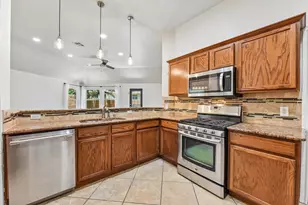 5958 Salcon Cliff Dr, Austin, TX 78749 - Photo 11