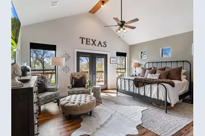 502 E Basel Street, New Braunfels, TX 78130 - Photo 25