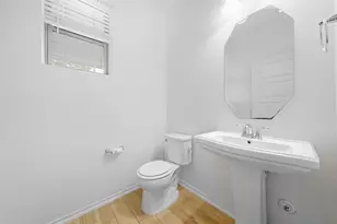 9107 Garnet Dr, Austin, TX 78729 - Photo 9