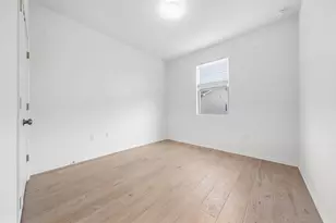 9107 Garnet Dr, Austin, TX 78729 - Photo 3