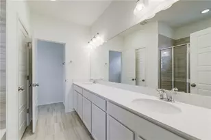 9107 Garnet Dr, Austin, TX 78729 - Photo 21