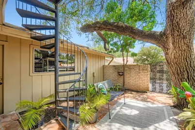 8104 East Court, Austin, TX 78759 - Photo 33