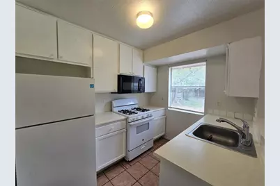 1109 Village Green Drive, Austin, TX 78753 - Photo 9