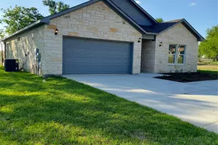 121 Spanish Oak Trail, Cameron, TX 76520 - Photo 1