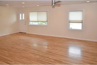 1179 Oakgrove Avenue, Austin, TX 78702 - Photo 3