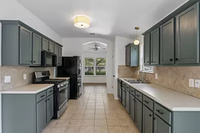 4010 Louise Lee Drive, Austin, TX 78725 - Photo 7