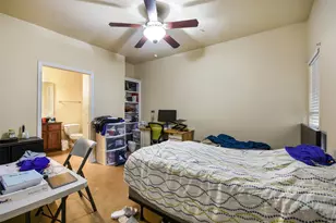 910 W 25th St, Austin, TX 78705 - Photo 3