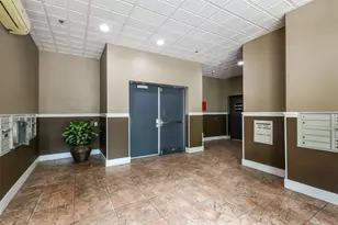 910 W 25th St, Austin, TX 78705 - Photo 21