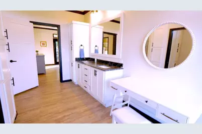1115 County Road 414, Spicewood, TX 78669 - Photo 15