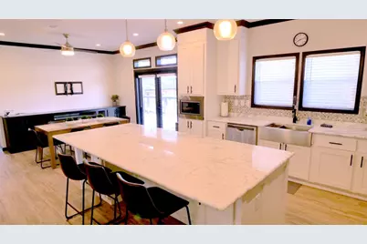 1115 County Road 414, Spicewood, TX 78669 - Photo 7
