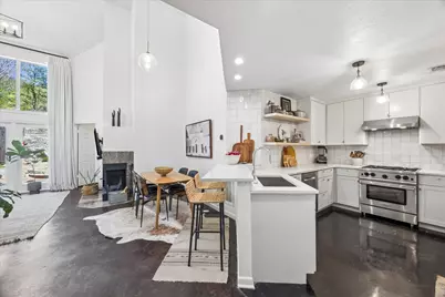 6602 Mesa Hollow Drive, Austin, TX 78750 - Photo 7