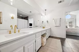 6602 Mesa Hollow Dr, Austin, TX 78750 - Photo 11