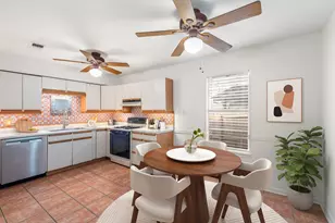 204 La Vista St, Austin, TX 78704 - Photo 11